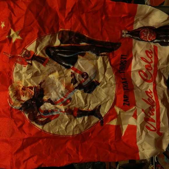 Fallout Nuka Cola Bag - Picture 2 of 2